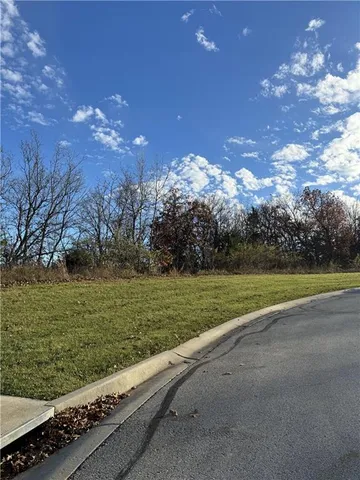 $575,000 | 16505 MacAllister Court, Loch Lloyd, MO 64012