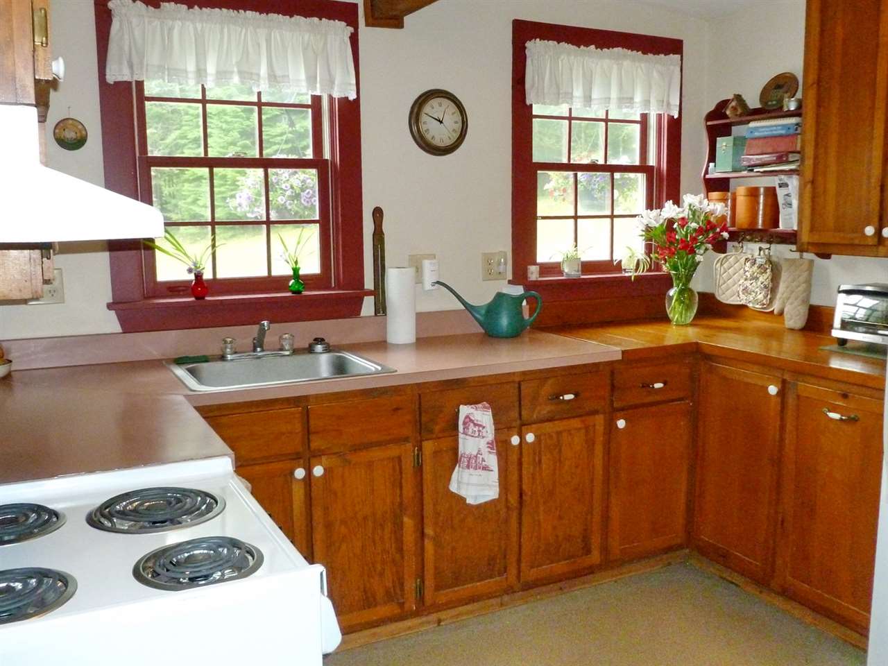 158 Quebec Road Lyman, NH 03585 - Photo 8 of 40