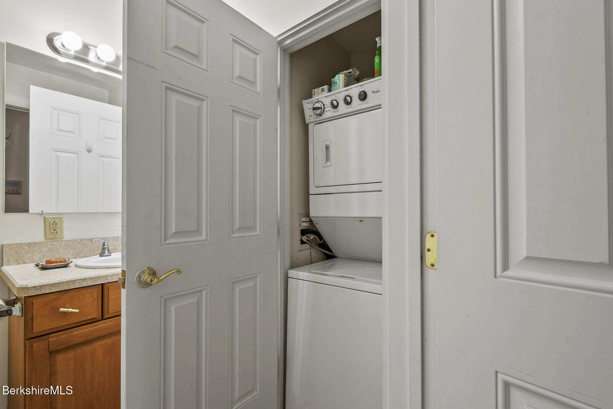 Undisclosed Address Lenox, MA 01240 - Photo 20 of 25 34 Church St U2A Lenox MA 01240-done-022