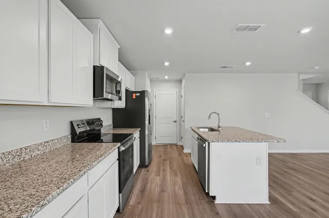 $269,265 | 8032 Northwest Sterling Oaks Drive, Ash, NC 28420