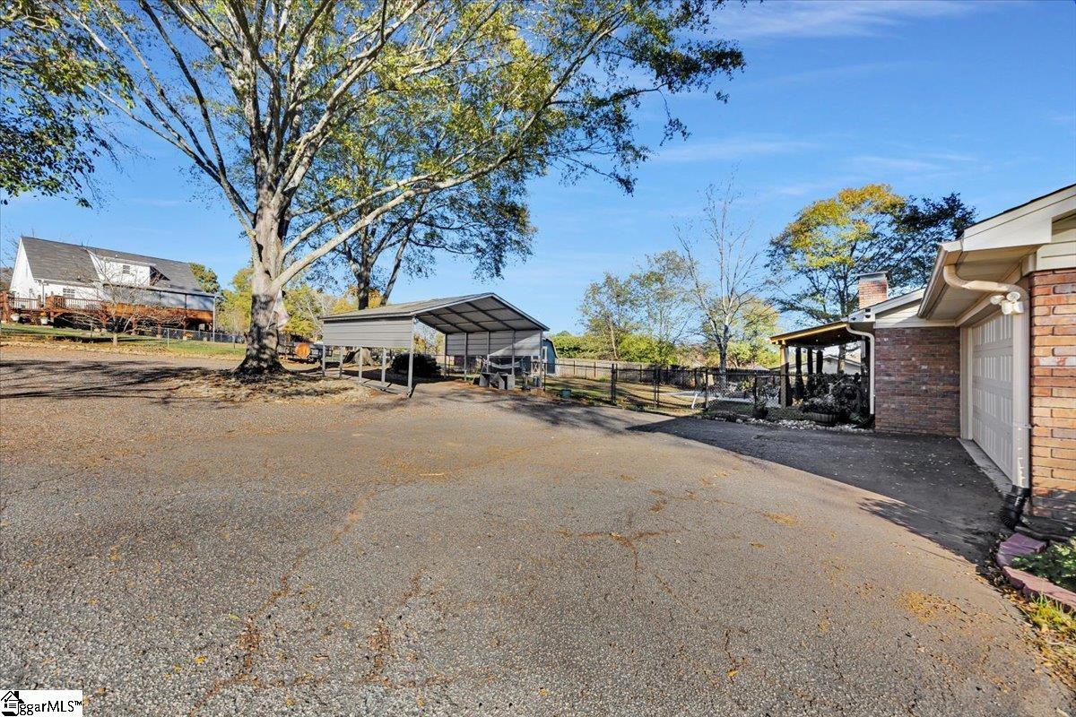 104 Carolina Avenue Easley, SC 29640 - Photo 29 of 35