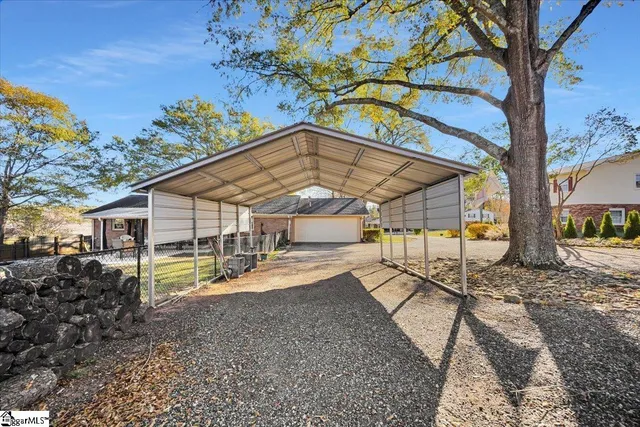 $315,000 | 104 Carolina Avenue, Easley, SC 29640