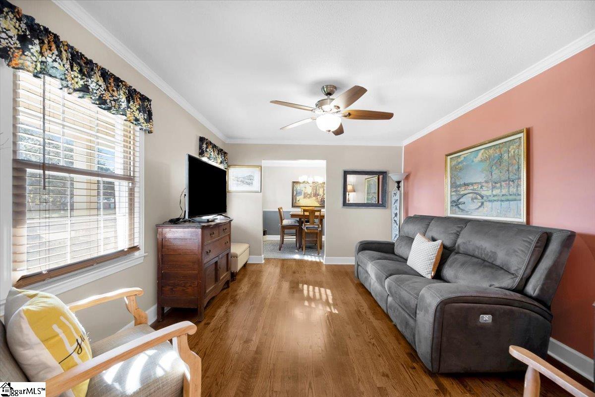 104 Carolina Avenue Easley, SC 29640 - Photo 6 of 35