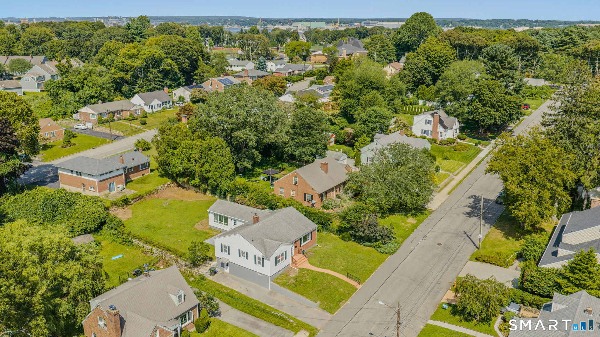 45 Mansfield Road New London, CT 06320 - Photo 8 of 36 Gallery Image 8
