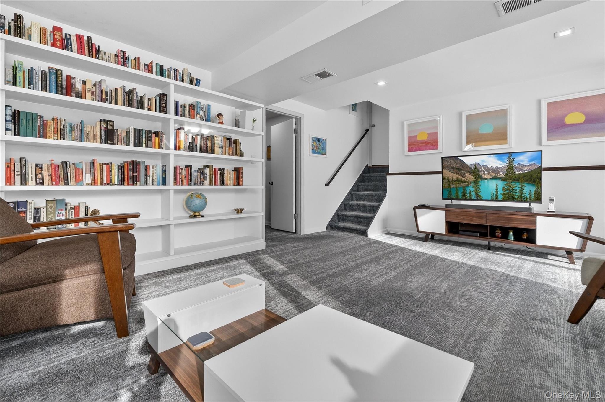 24 Whitewood Road White Plains, NY 10603 - Photo 42 of 49