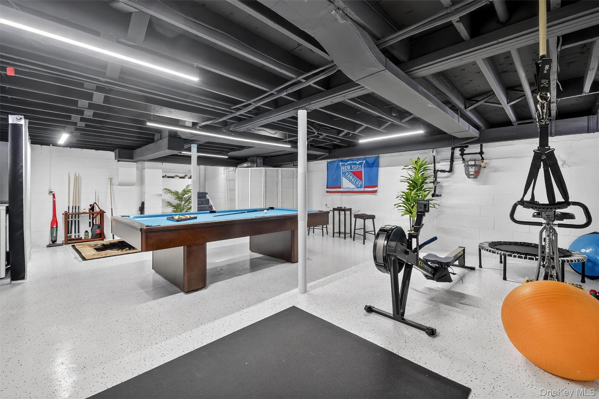 24 Whitewood Road White Plains, NY 10603 - Photo 47 of 49