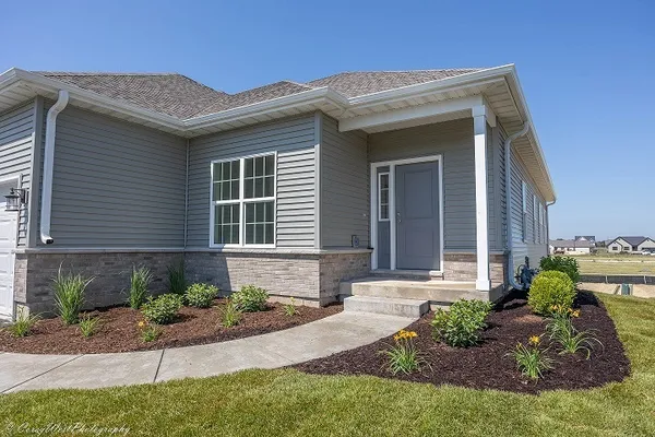 $359,900 | 2206 Maggie Lane, Sycamore, IL 60178