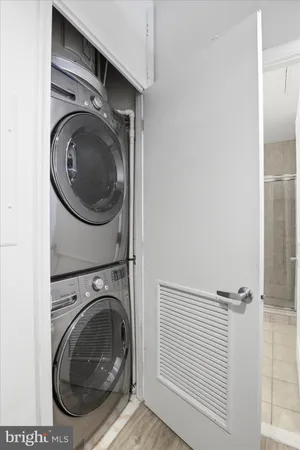 $2,400 | 2720 South Arlington Mill Drive, Unit 308, Arlington, VA 22206