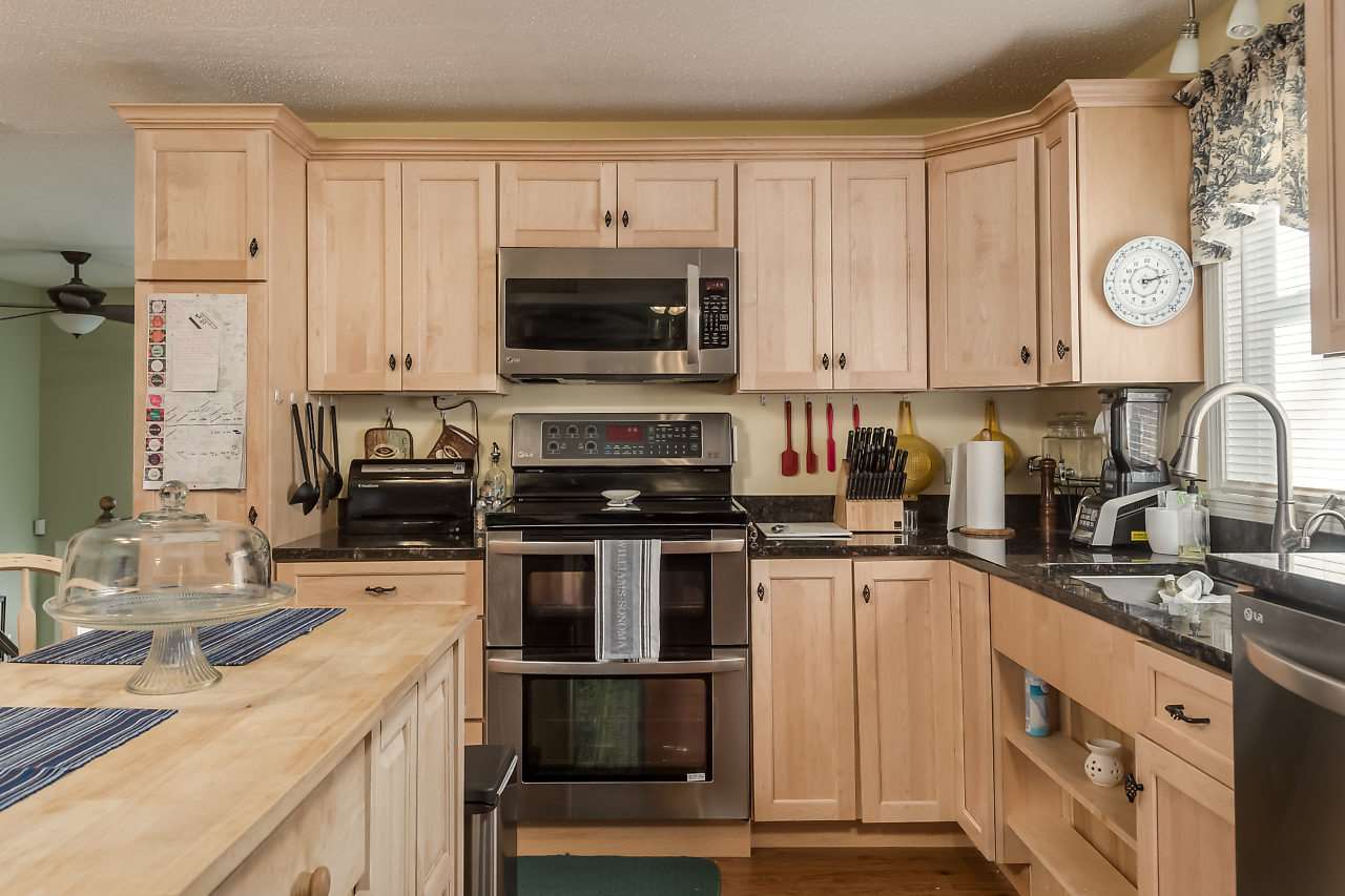 10 Jacobs Drive Rochester, NH 03867 - Photo 5 of 20