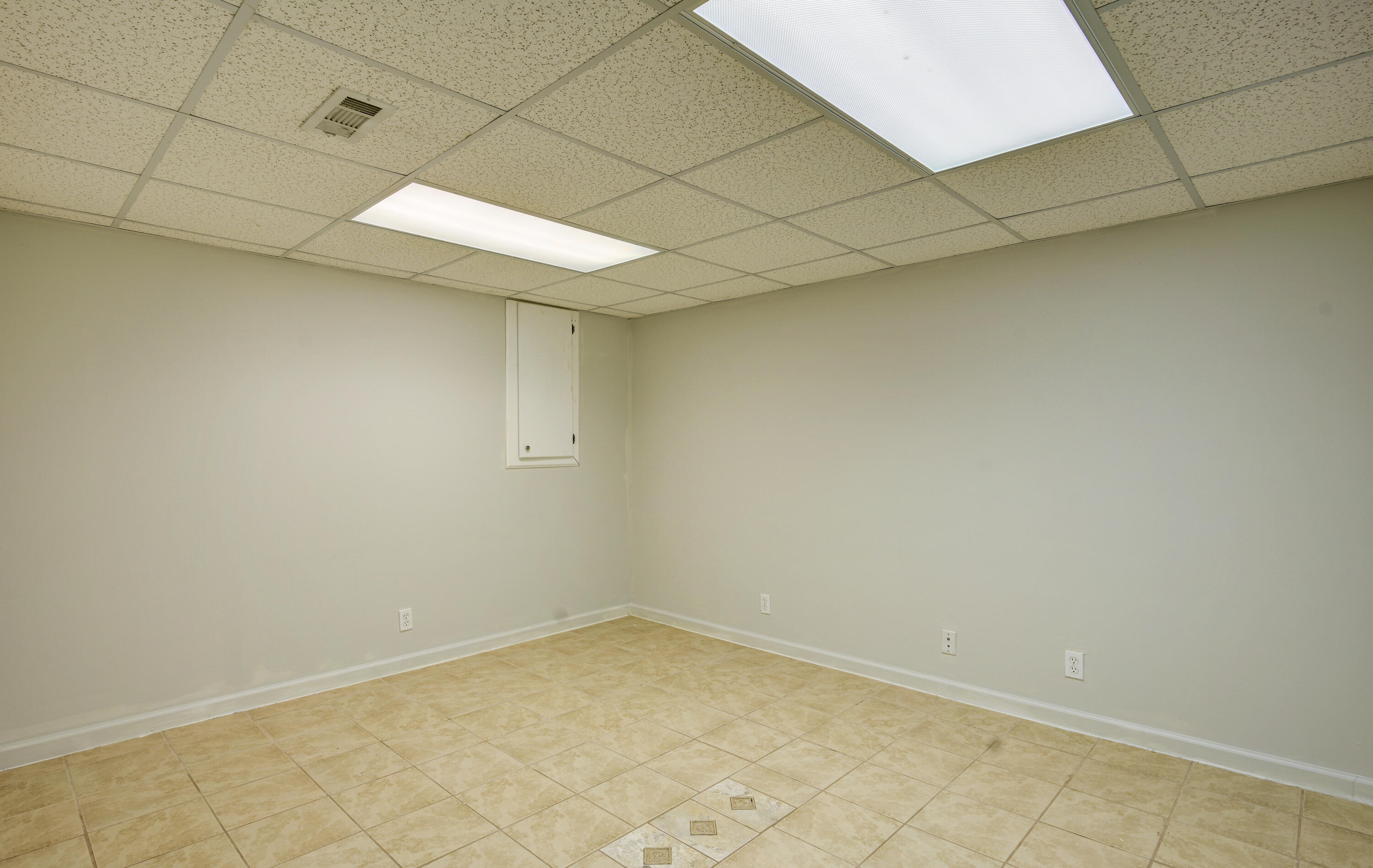 1500 Ben Gamble Road Jonesborough, TN 37659 - Photo 34 of 40 LARGE BONUS ROOM 1