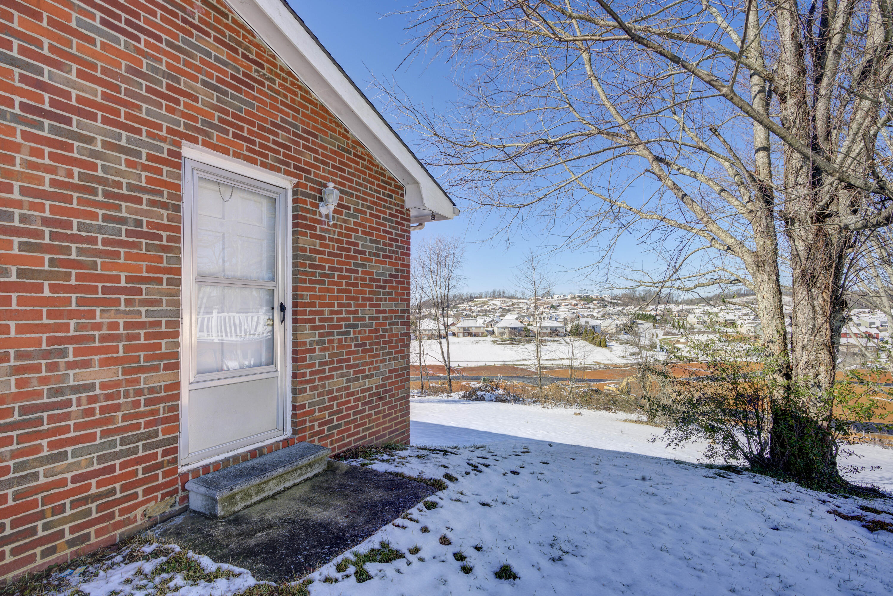 1500 Ben Gamble Road Jonesborough, TN 37659 - Photo 9 of 40 SIDE