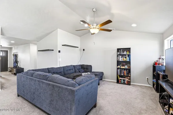 $415,000 | 6101 Ian Avenue, Yakima, WA 98903