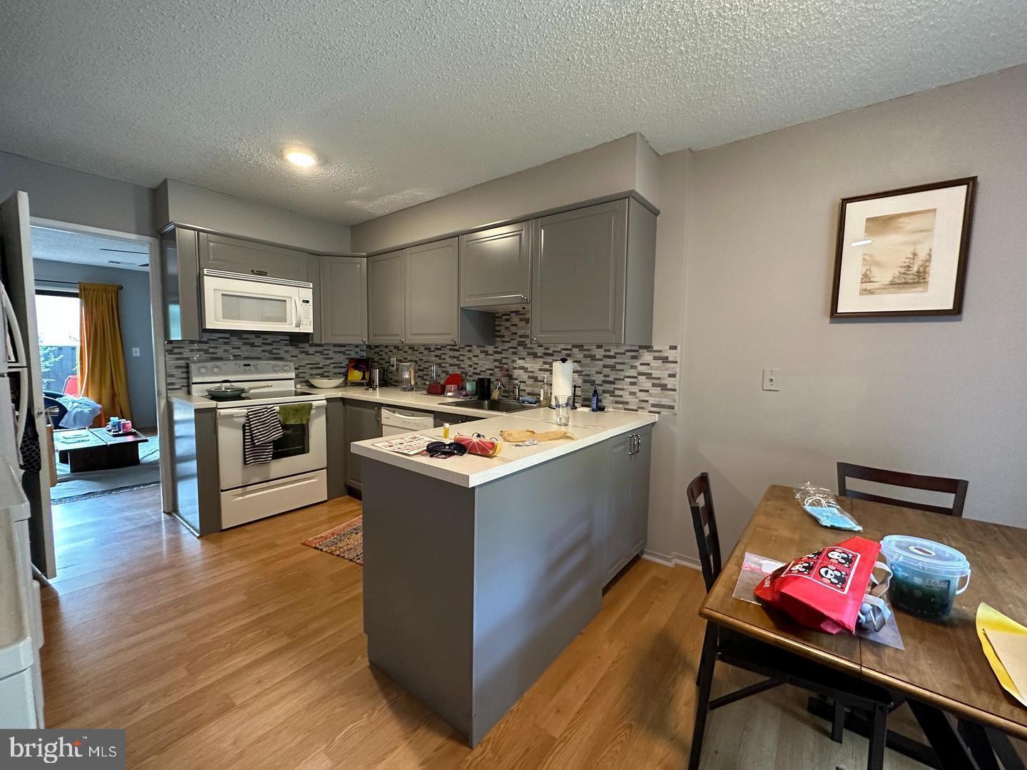 2215 Cartwright Place Reston, VA 20191 - Photo 3 of 14