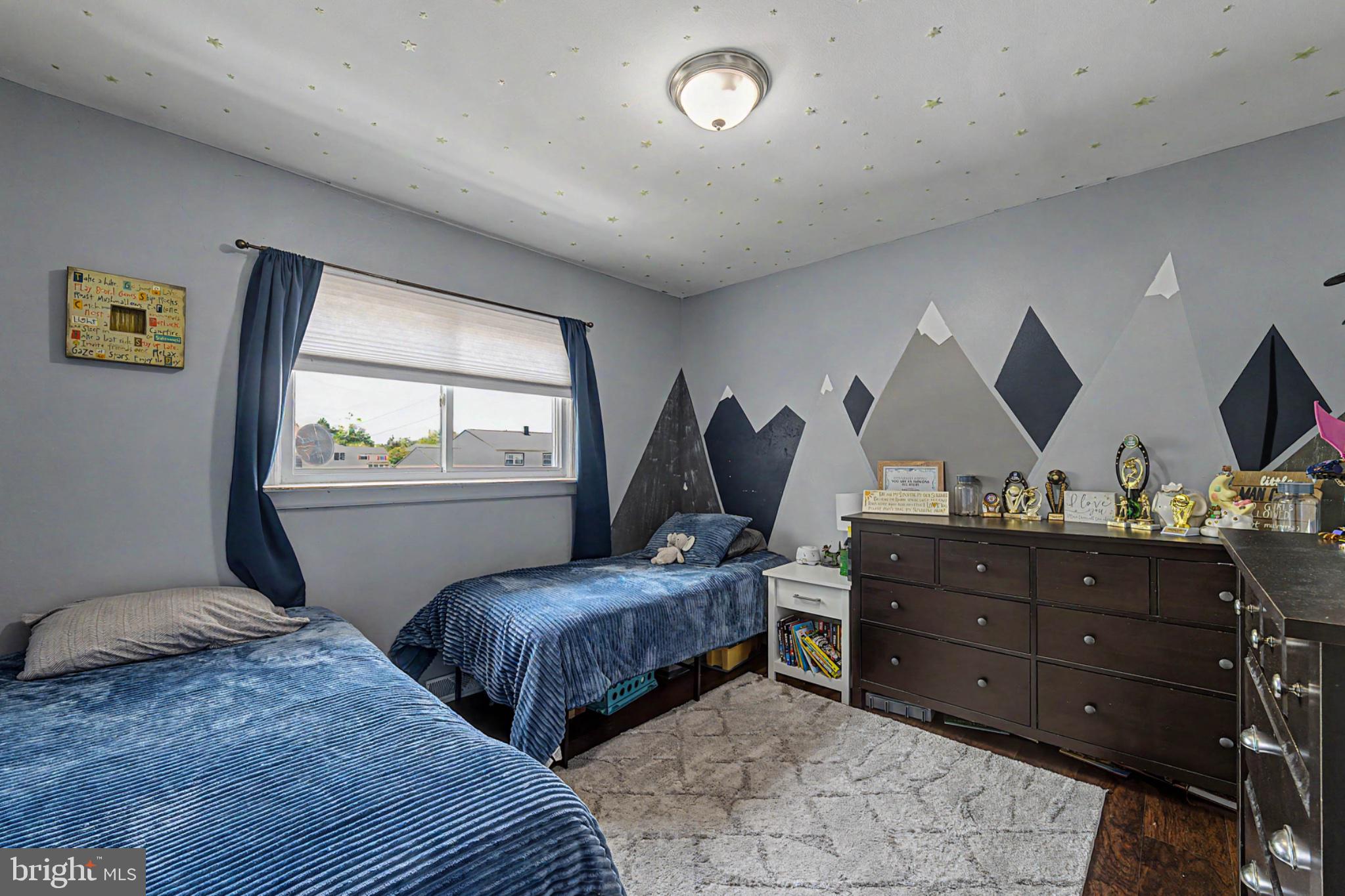 233 Purdue Avenue Pemberton, NJ 08068 - Photo 22 of 31 Charming bedroom with mountain accents.