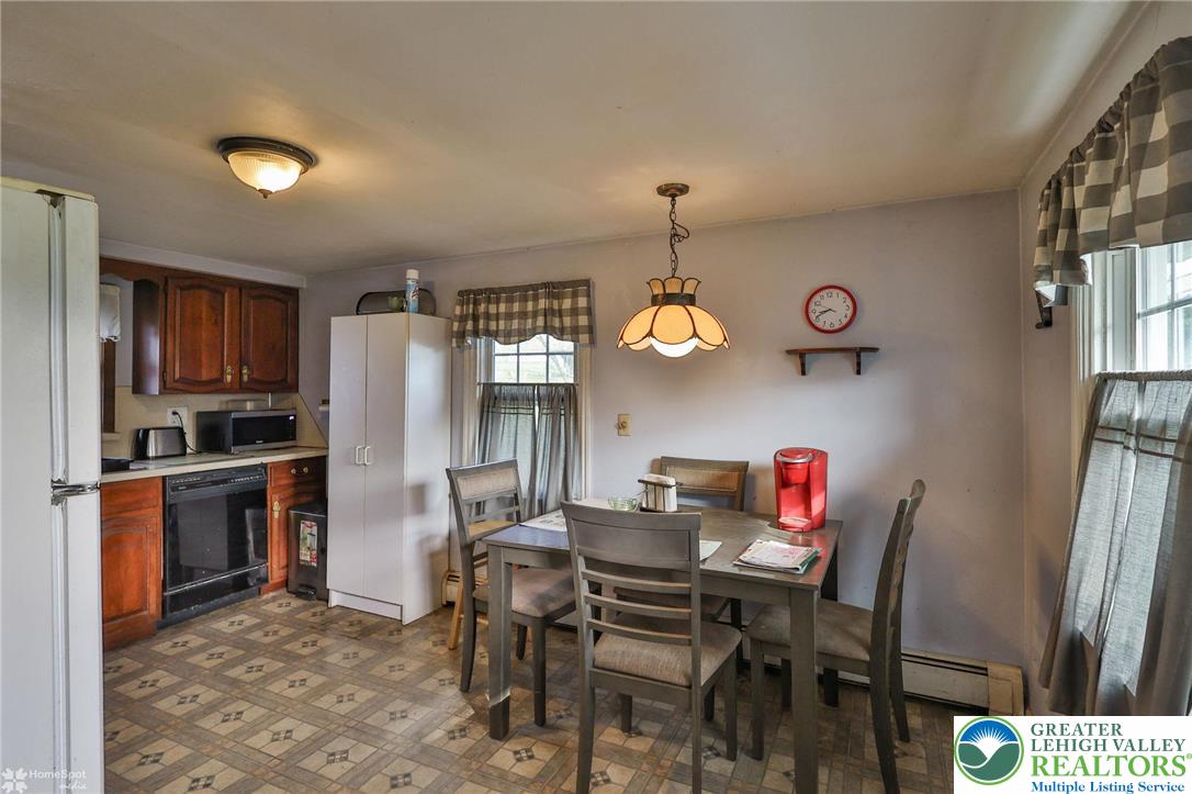 429 Monocacy Drive Bath, PA 18014 - Photo 14 of 61
