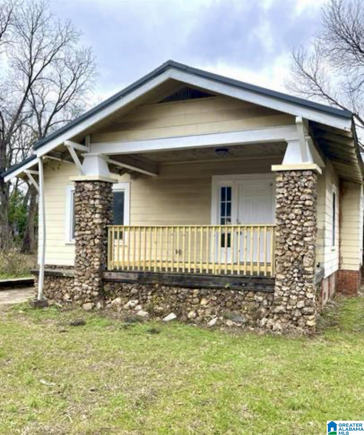 516 Fulton Avenue Southwest Birmingham, AL 35211 - Photo 1 of 9