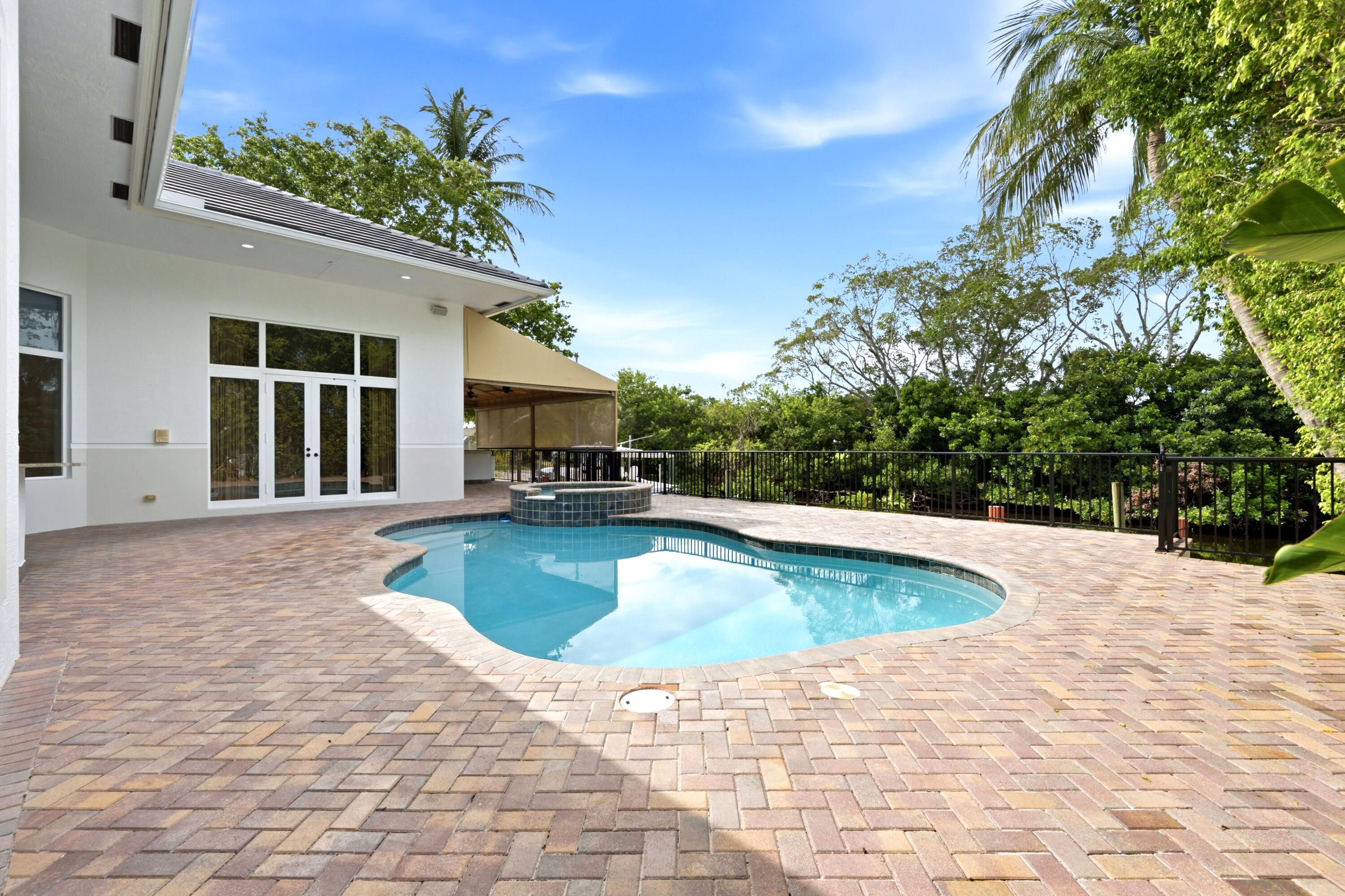 608 Inlet Road North Palm Beach, FL 33408 - Photo 39 of 62 POOL AND SPA