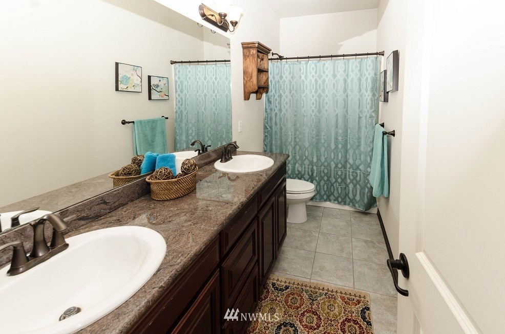 9209 Fox Ridge Lane Southeast Olympia, WA 98513 - Photo 11 of 24 Gallery Image 11
