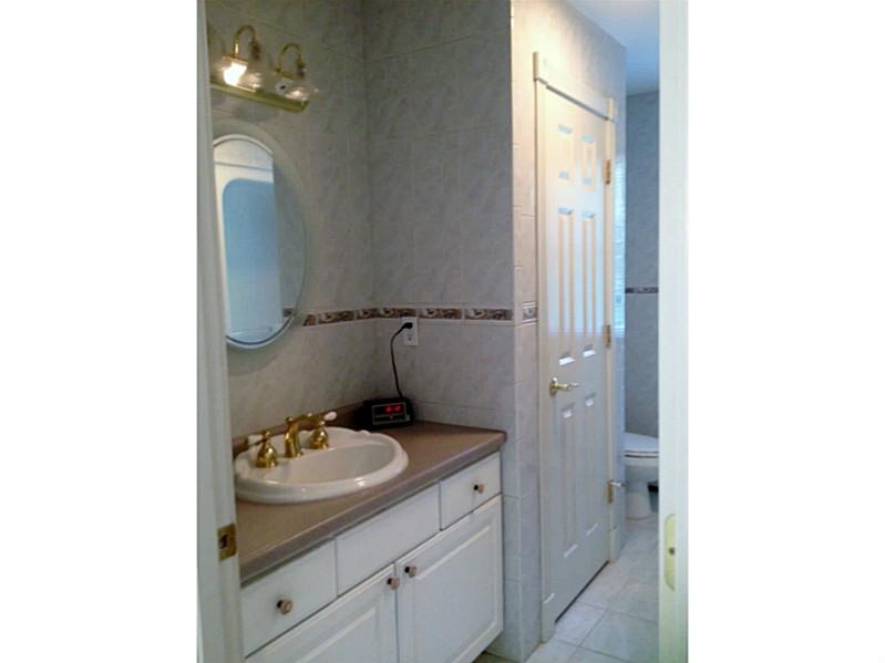 107 Ridge Drive Exeter, RI 02822 - Photo 20 of 24 Bathroom.