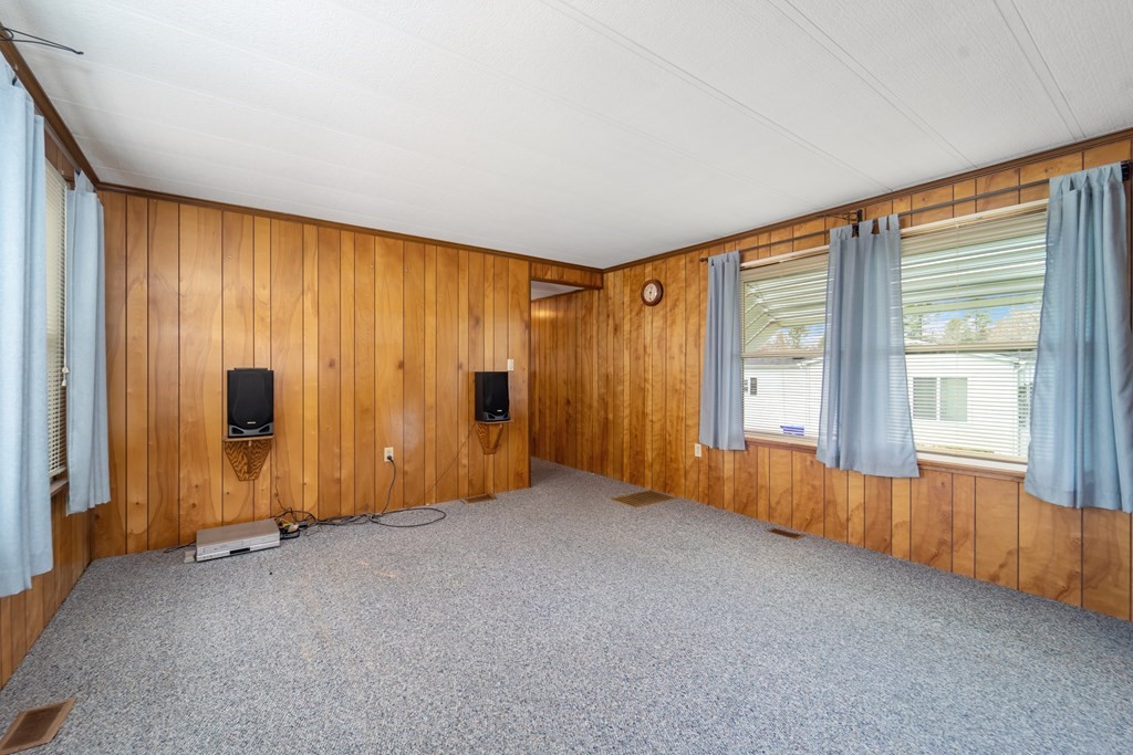 4 Valley Forge Road Taunton, MA 02780 - Photo 13 of 30