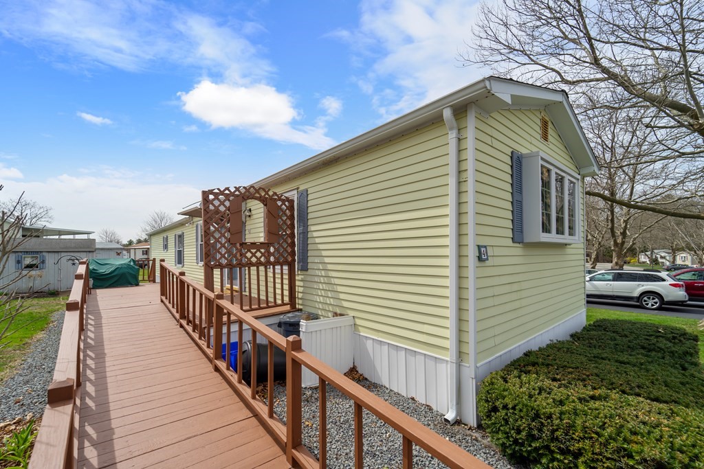 4 Valley Forge Road Taunton, MA 02780 - Photo 9 of 30