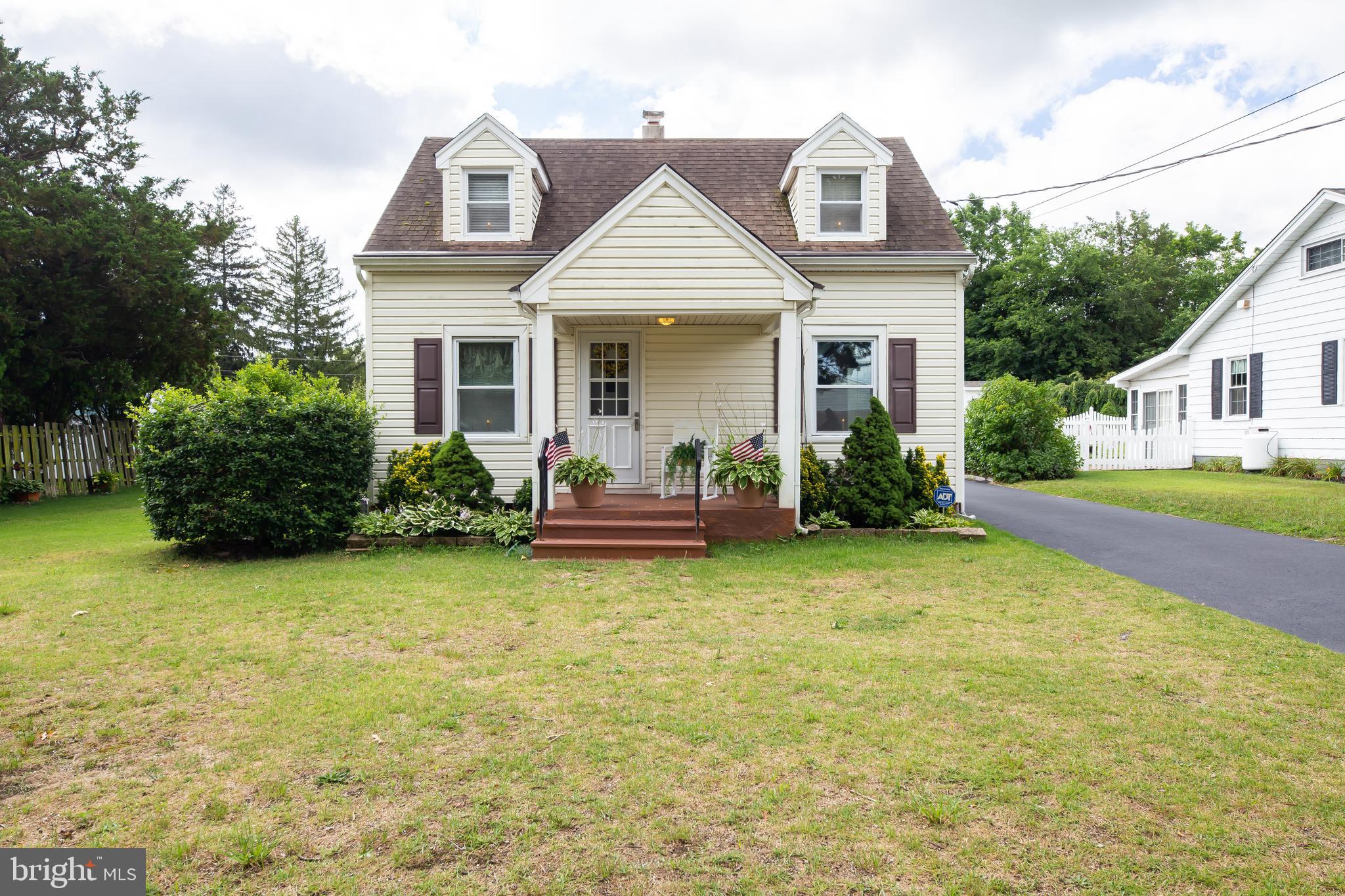 451 West Walnut Road Vineland, NJ 08360 - Photo 2 of 34 Welcome Home!!!