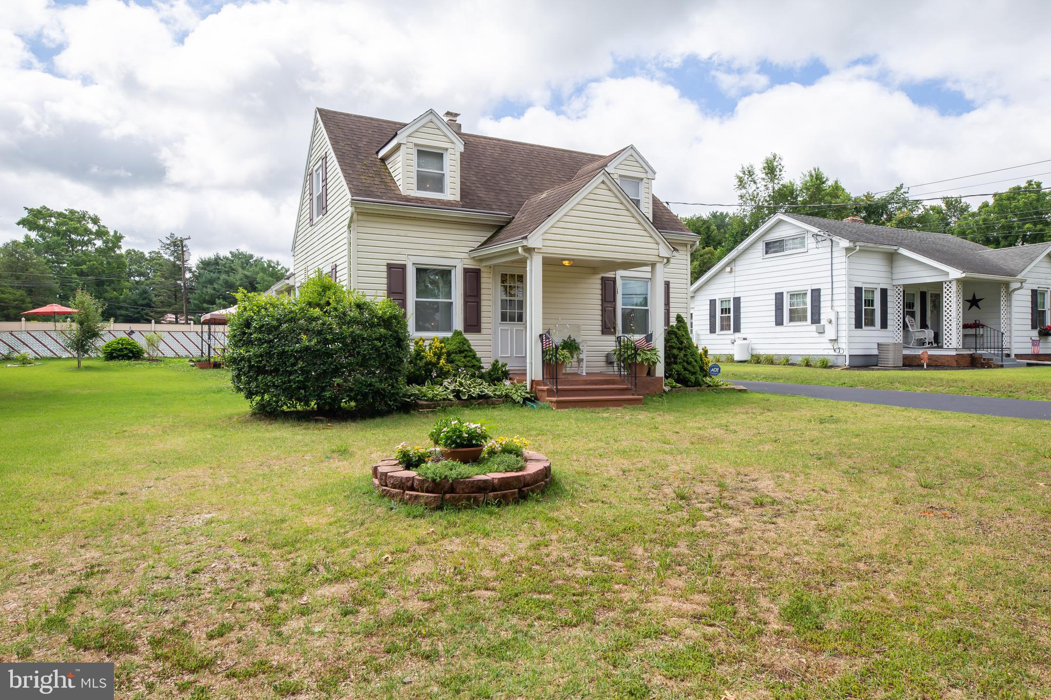 451 West Walnut Road Vineland, NJ 08360 - Photo 3 of 34 Gallery Image 3