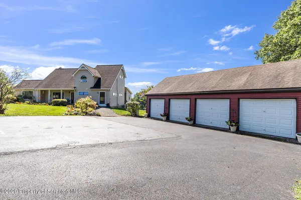 $899,500 | 408 Rattlesnake Hill Road, Meshoppen, PA 18630
