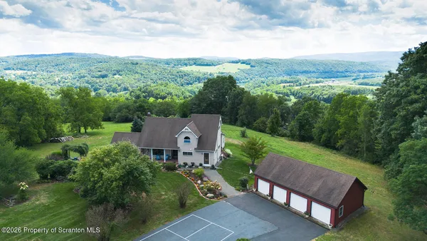 $899,500 | 408 Rattlesnake Hill Road, Meshoppen, PA 18630