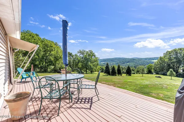$899,500 | 408 Rattlesnake Hill Road, Meshoppen, PA 18630