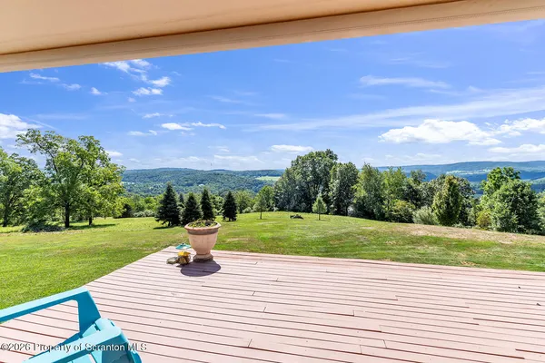 $899,500 | 408 Rattlesnake Hill Road, Meshoppen, PA 18630