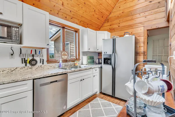 $899,500 | 408 Rattlesnake Hill Road, Meshoppen, PA 18630