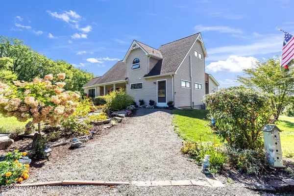 $899,500 | 408 Rattlesnake Hill Road, Meshoppen, PA 18630