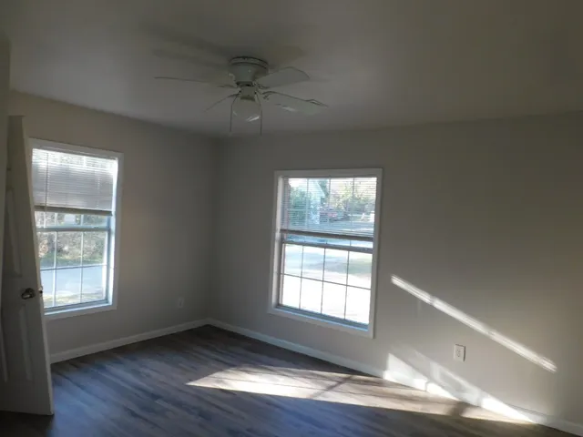 $1,250 | 1320 Green Street, Lockhart, TX 78644