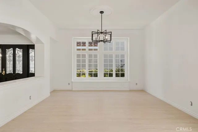 $2,380,000 | 19371 Woodlands Drive, Huntington Beach, CA 92648