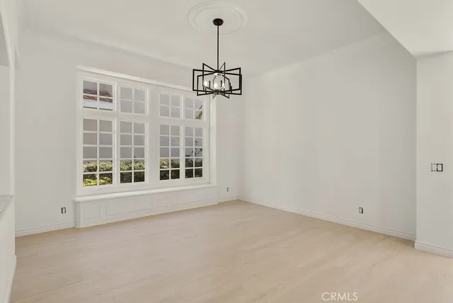 $2,380,000 | 19371 Woodlands Drive, Huntington Beach, CA 92648