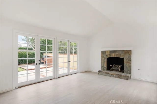 $2,380,000 | 19371 Woodlands Drive, Huntington Beach, CA 92648