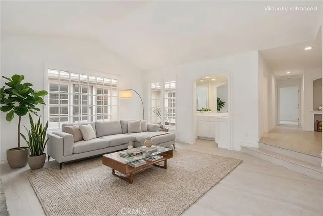 $2,380,000 | 19371 Woodlands Drive, Huntington Beach, CA 92648