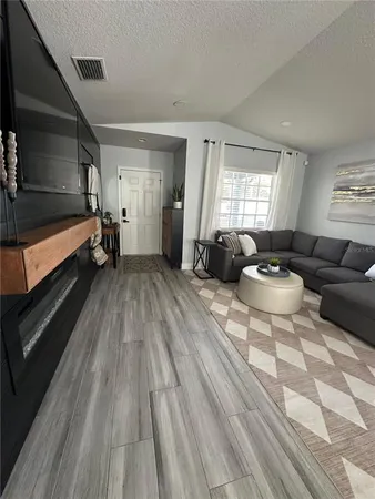 $5,300 | 3122 West Grace Street, Tampa, FL 33607