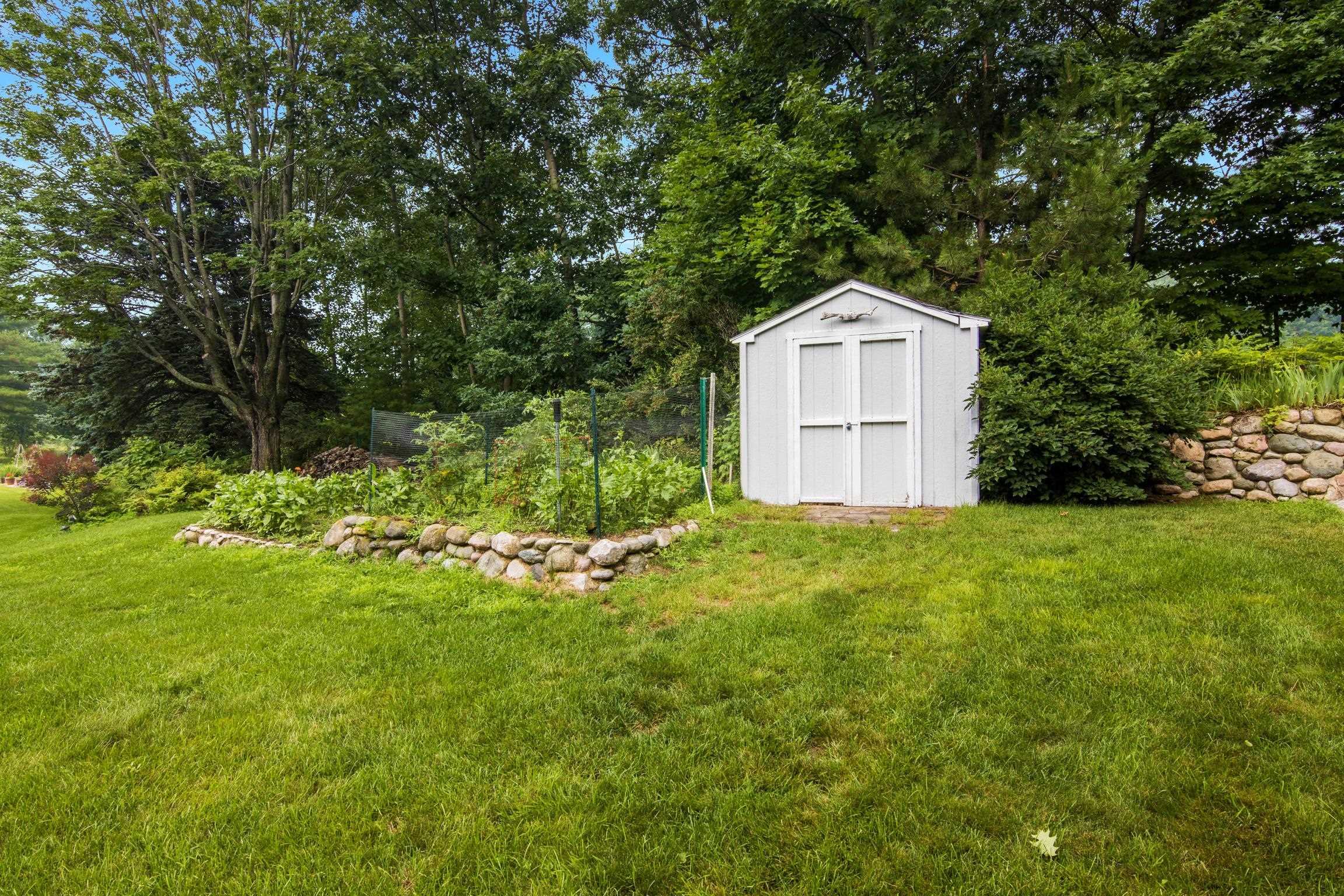 11541 Bluff Road Traverse City, MI 49686 - Photo 50 of 52 Gallery Image 50