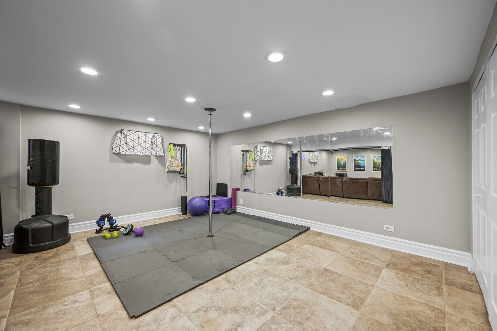 304 South Mt Prospect Road Des Plaines, IL 60016 - Photo 24 of 36 Gallery Image 24