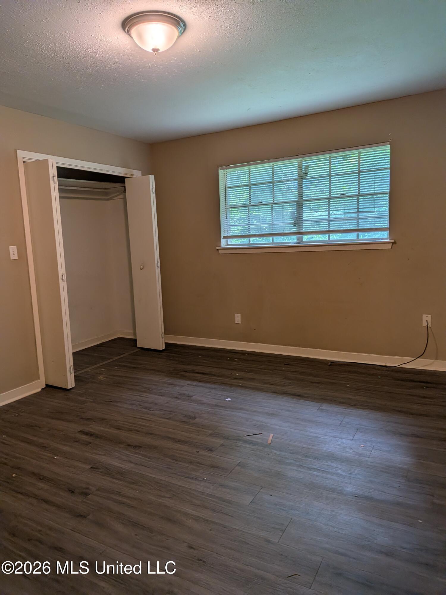 2386 Breckinridge Road Jackson, MS 39204 - Photo 6 of 14 walkthrough-photo-15 (2)