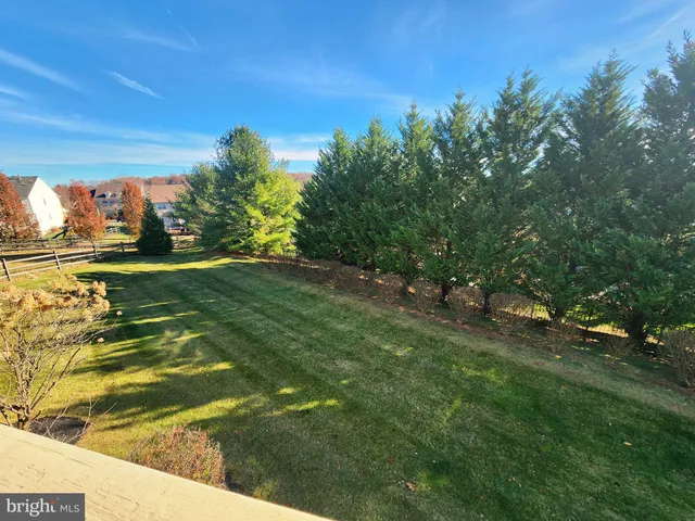 a view of an outdoor space