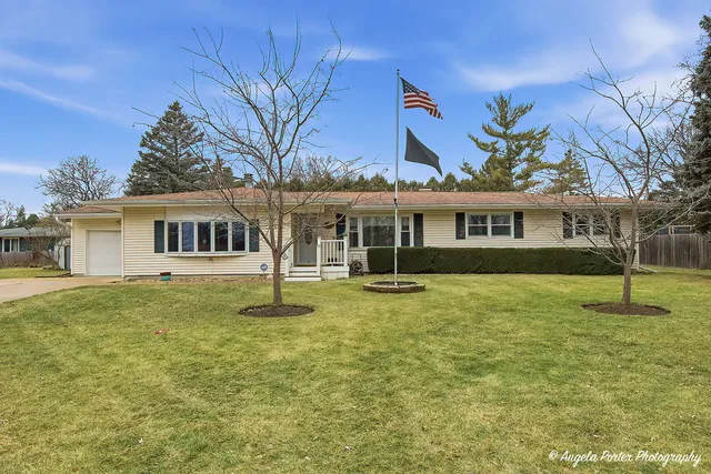 $260,000 | 4807 Paulsen Street, McHenry, IL 60051