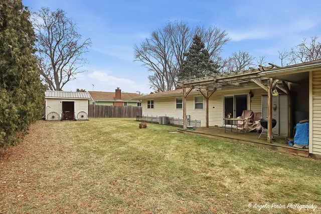 $260,000 | 4807 Paulsen Street, McHenry, IL 60051