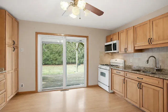 $260,000 | 4807 Paulsen Street, McHenry, IL 60051