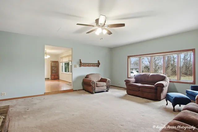 $260,000 | 4807 Paulsen Street, McHenry, IL 60051