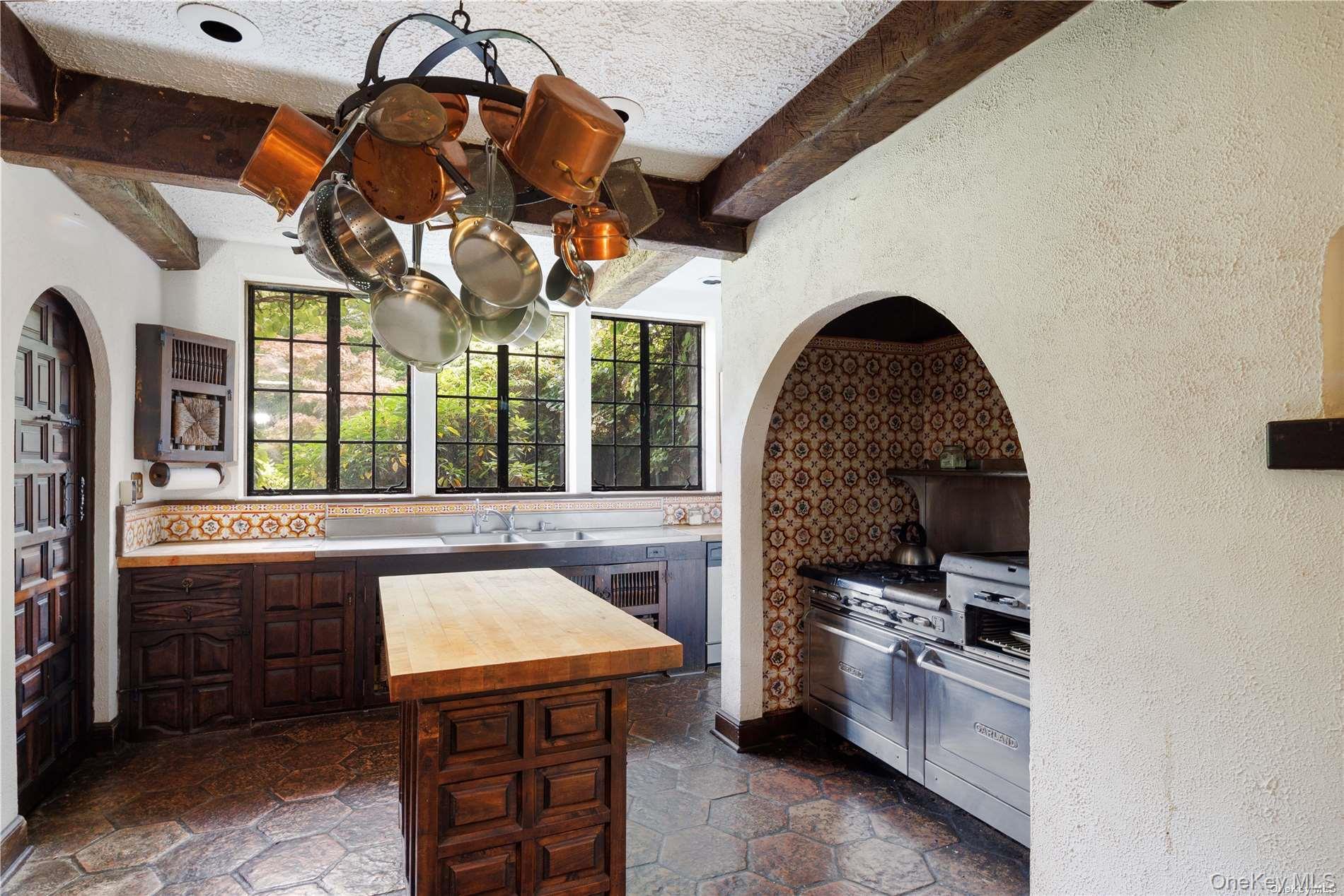 491 Muttontown Road Muttontown, NY 11791 - Photo 18 of 28 Gourmet Kitchen