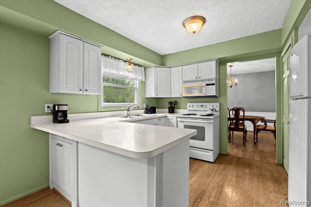 799 Croydon Road Rochester Hills, MI 48309 - Photo 13 of 56