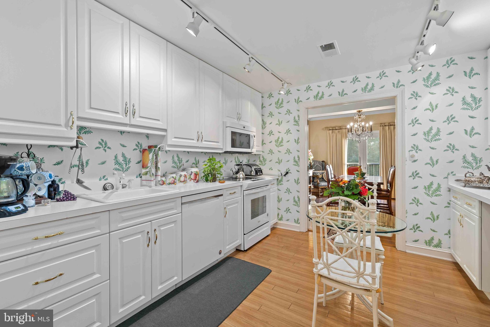 7 Devon Hill Road, Unit A9 Baltimore, MD 21210 - Photo 7 of 40